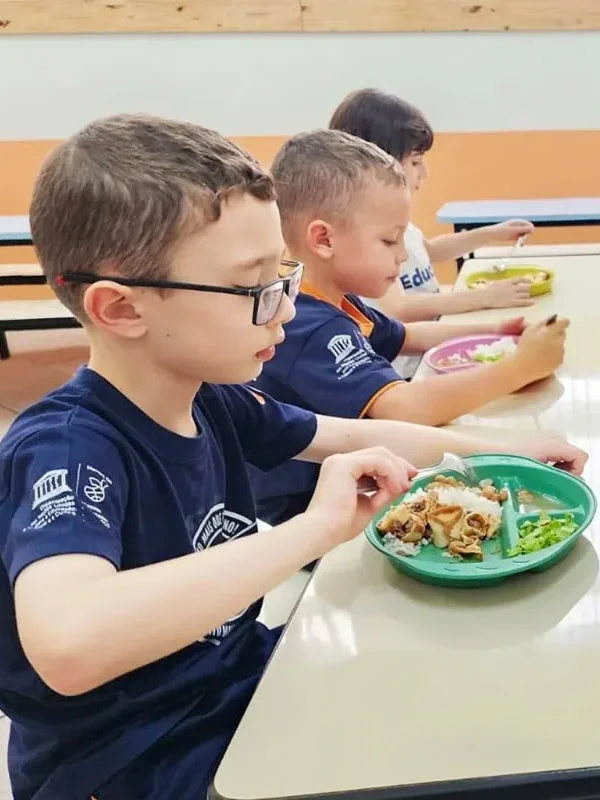 Invista em Alimentação Escolar de Qualidade e Segurança